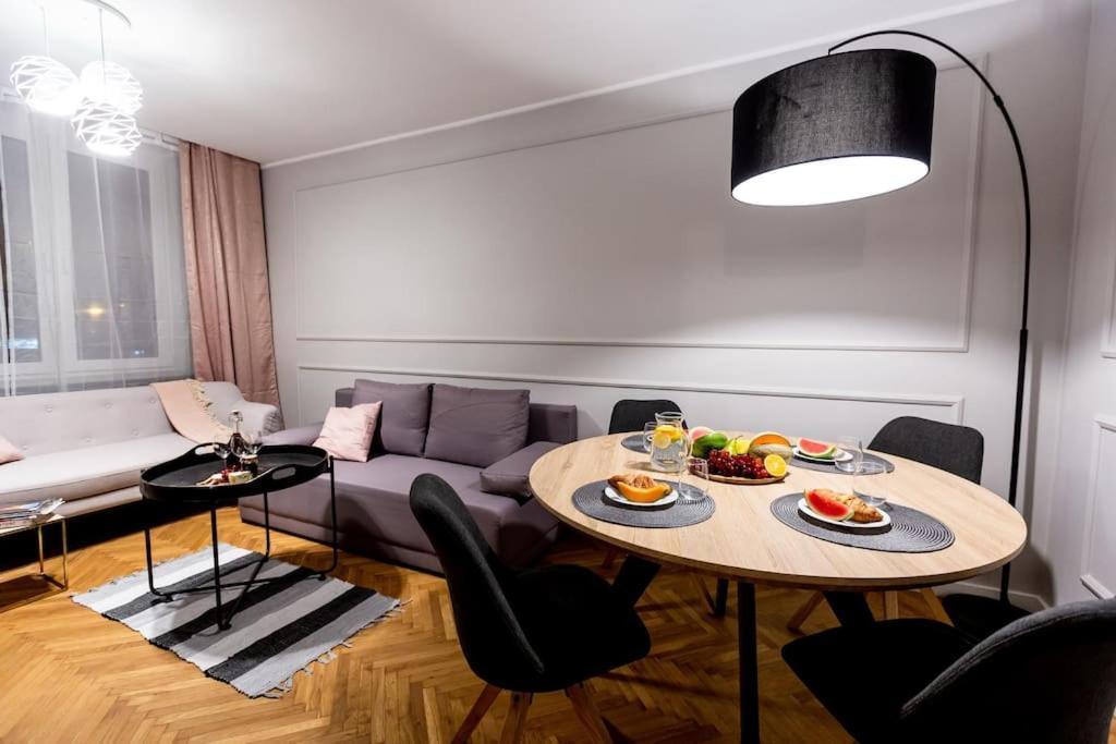 Apartmán Elegant, Comfortable In The Heart Of Warsaw! Exteriér fotografie