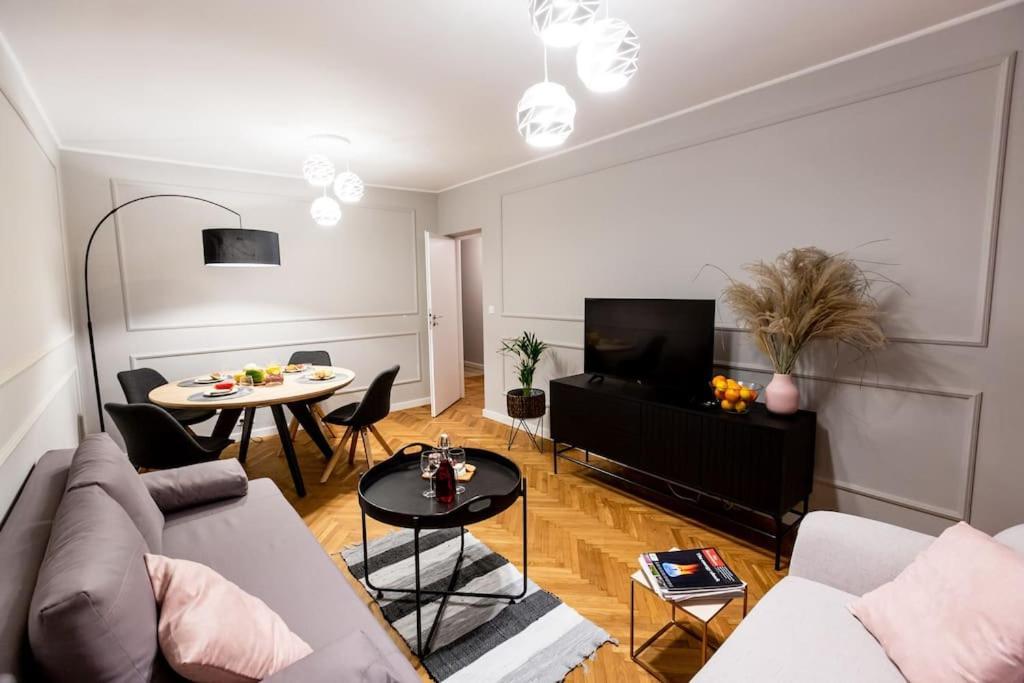 Apartmán Elegant, Comfortable In The Heart Of Warsaw! Exteriér fotografie