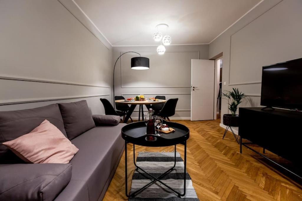 Apartmán Elegant, Comfortable In The Heart Of Warsaw! Exteriér fotografie